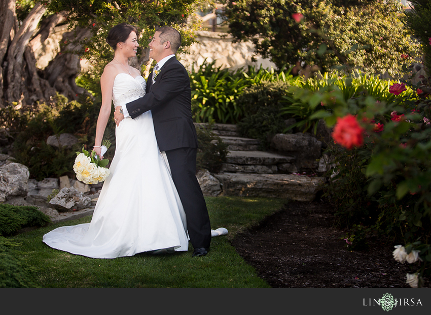 11-redondo-beach-historical-library-wedding-photographer