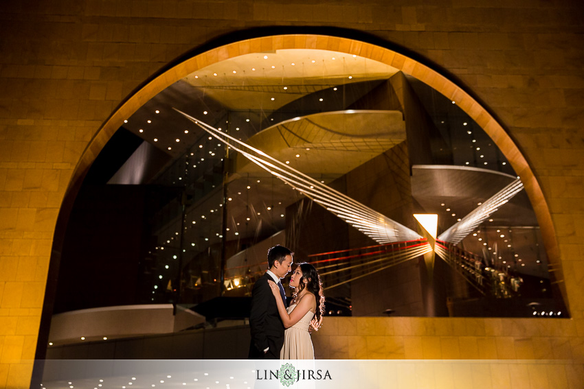 11-segerstrom-center-for-the-arts-costa-mesa-engagement-photographer