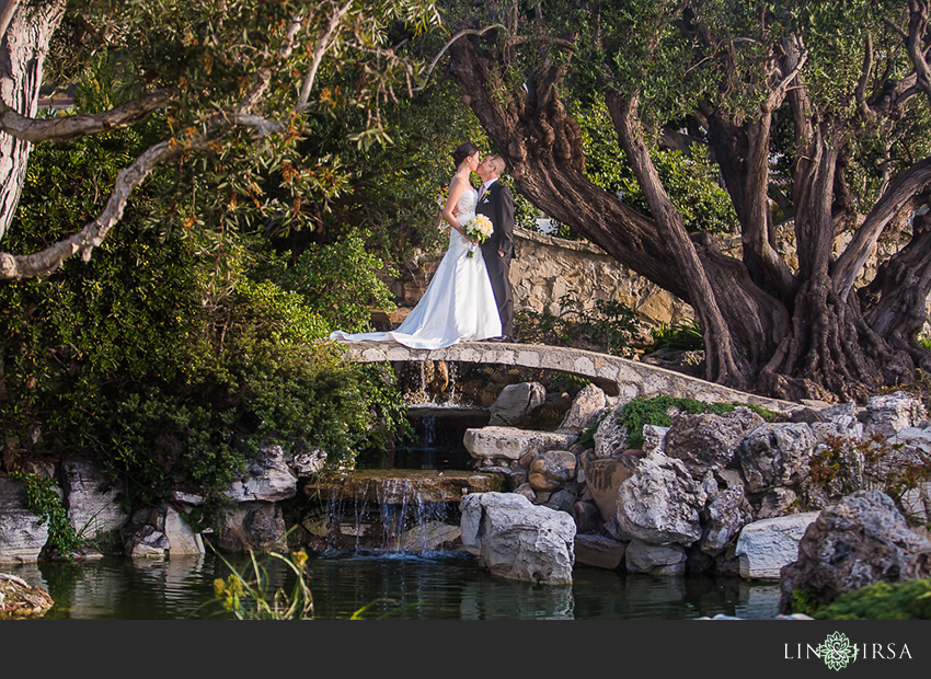 12-redondo-beach-historical-library-wedding-photographer