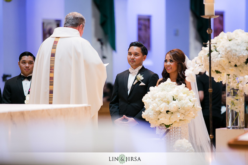 15-hyatt-regency-irvine-wedding-photographer-wedding-ceremony