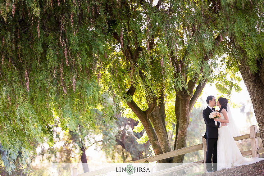 17-pacific-palms-resort-wedding-photographer-bride-and-groom-portraits