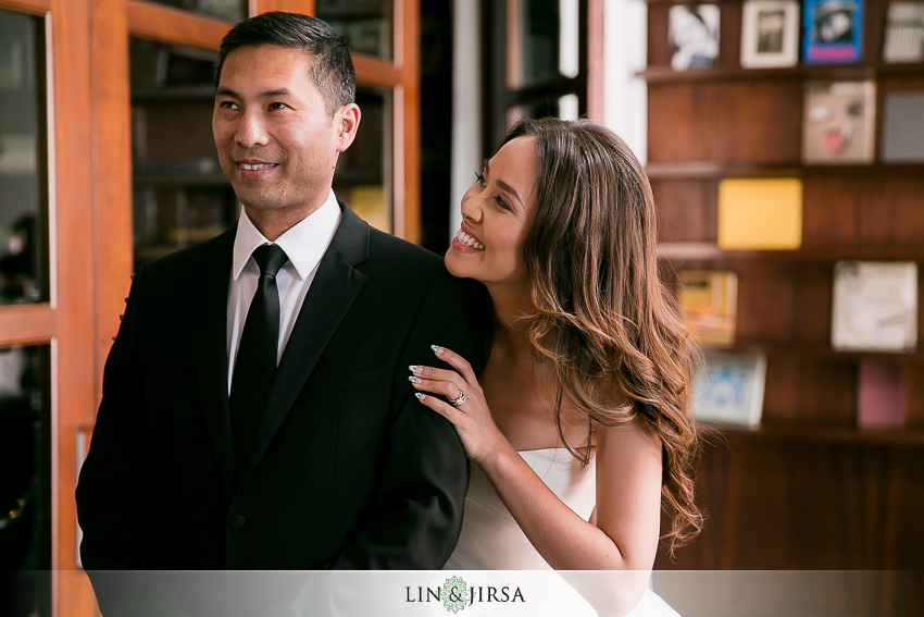 06-sls-beverly-hills-wedding-photographer-bride-and-groom-first-look