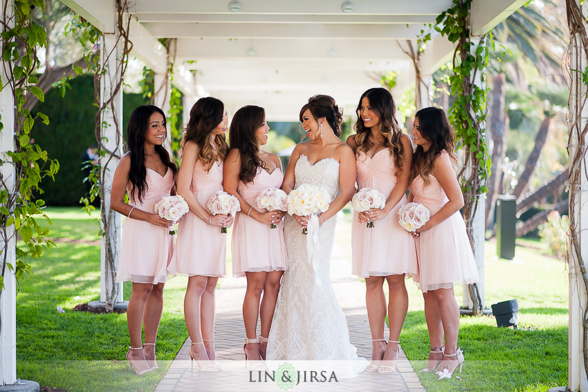 10-seven-degrees-laguna-beach-wedding-photographer-bride-with-bridesmaids
