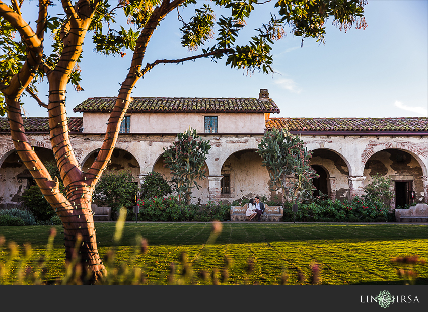 11-mission-san-juan-capistrano-engagement-photographer