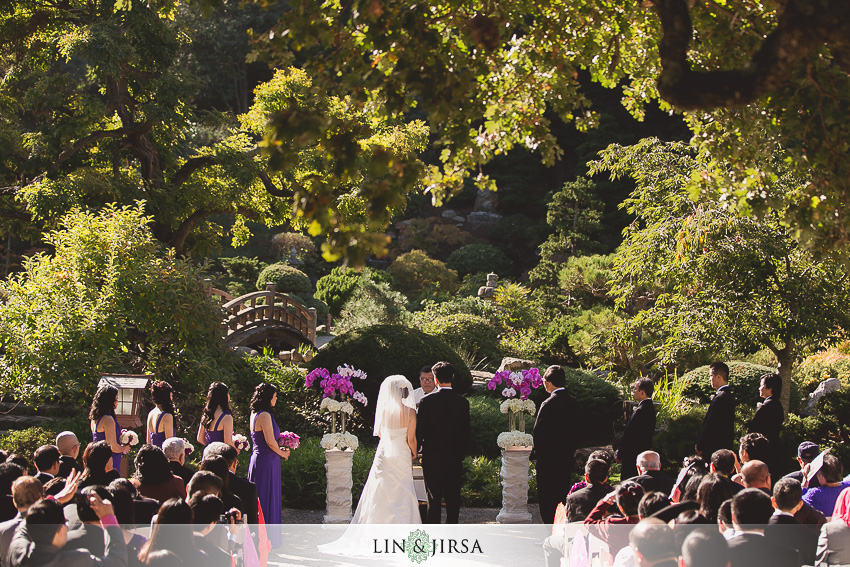 14-hakone-estate-and-gardens-saratoga-wedding-photographer-beautiful-outdoor-wedding-photos