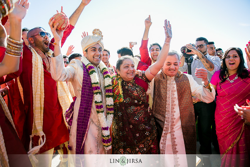 07-the-ritz-carlton-laguna-niguel-indian-wedding-photographer-indian-baraat-photos