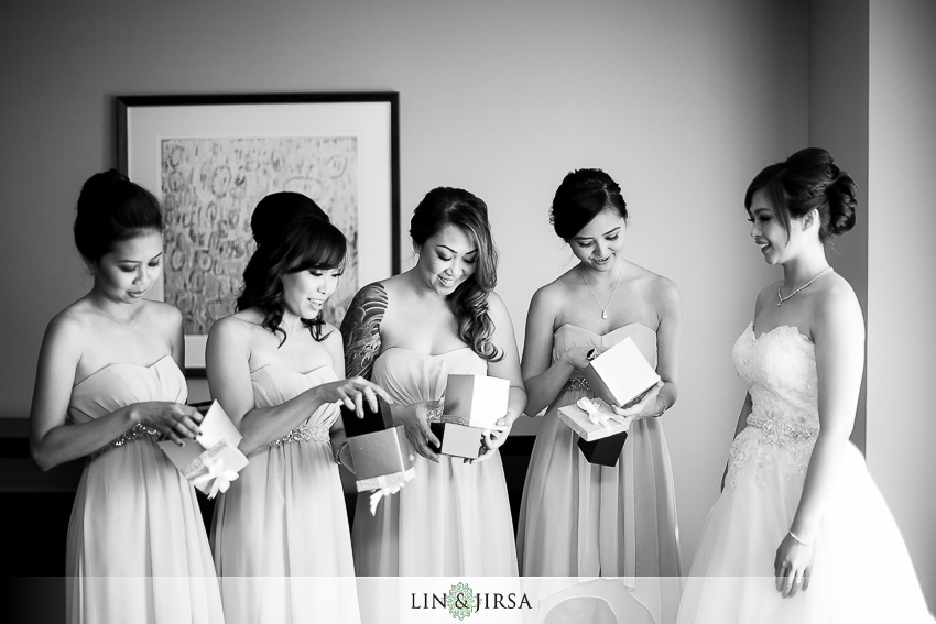 08-the-westin-south-coast-plaza-wedding-photographer-bride-presents-to-bridesmaids