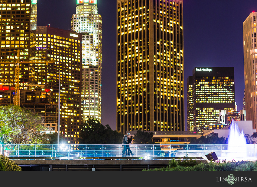 09-downtown-los-angeles-engagement-photos
