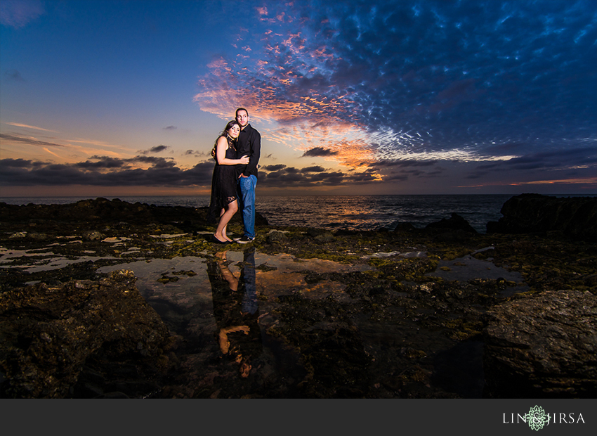 09-fun-laguna-beach-engagement-photos