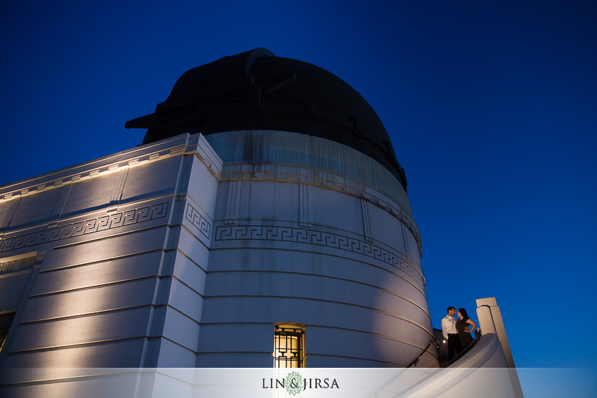 10-los-angeles-griffith-observatory-engagement-photographer