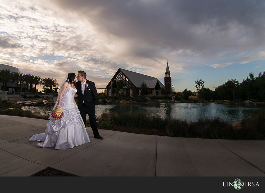 15-mariners-church-irvine-wedding-photographer