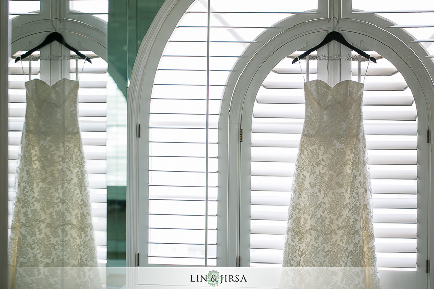 01-hotel-casa-del-mar-santa-monica-wedding-photographer-wedding-dress