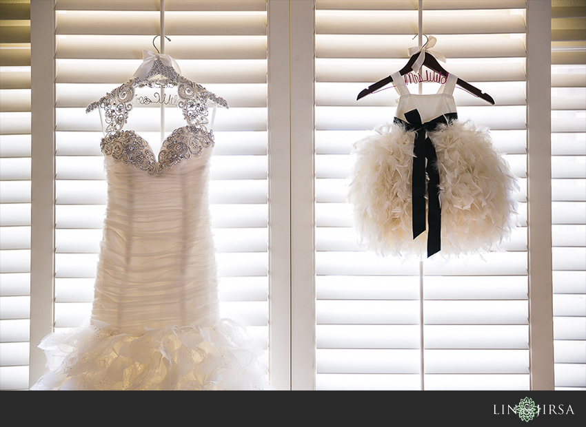 02-balboa-bay-club-newport-beach-wedding-photography-flower-girl-dress
