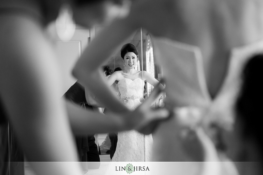 05-hotel-casa-del-mar-santa-monica-wedding-photographer-bride-getting-ready-wedding-day