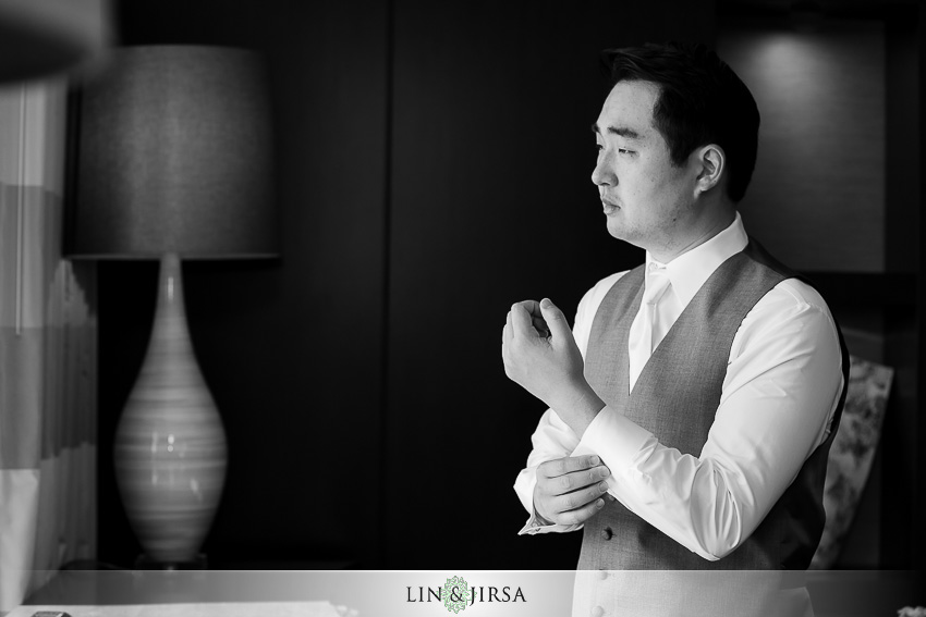 05-summit-house-fullerton-wedding-photographer-groom-portrait