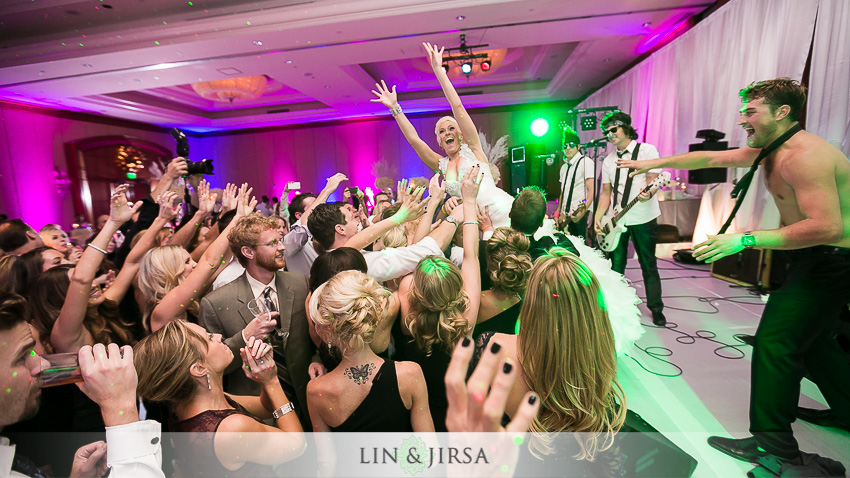 28-balboa-bay-club-newport-beach-wedding-photography-crowd-surfing-wedding-day-photos
