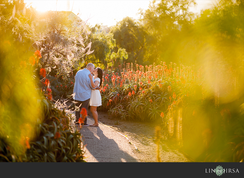 09-gorgeous-laguna-beach-engagement-photographer