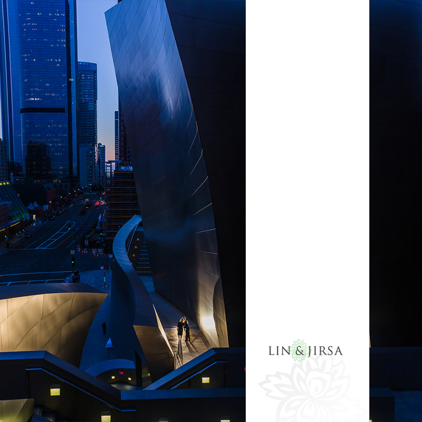 07-gorgeous-downtown-los-angeles-night-time-engagement-photos