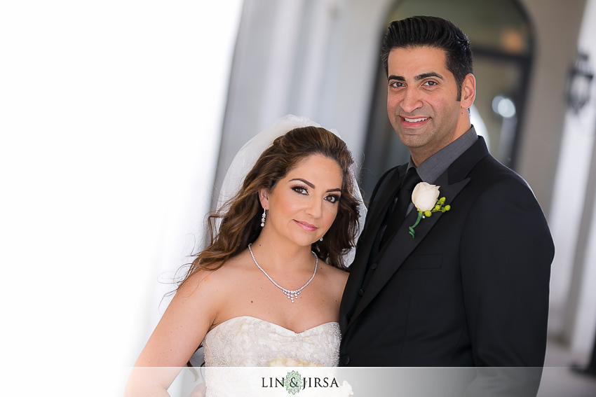 10-hyatt-huntington-beach-orange-county-wedding-photographer-bride-and-groom-wedding-portraits