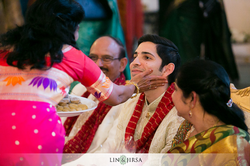15-los-angeles-engagement-ceremony-photographer