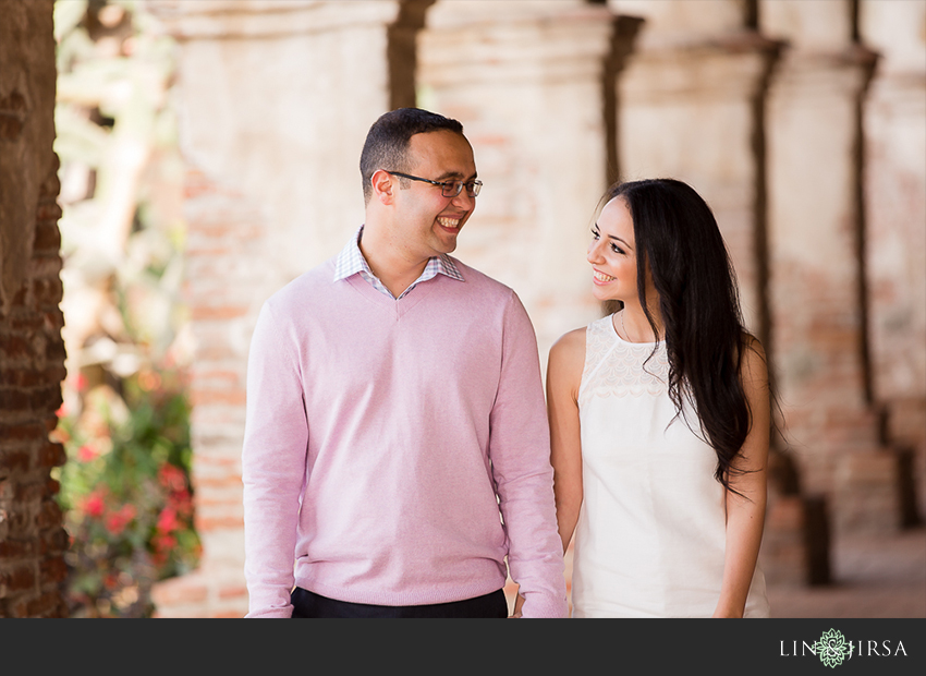 08-beautiful-mission-san-juan-engagement-photos