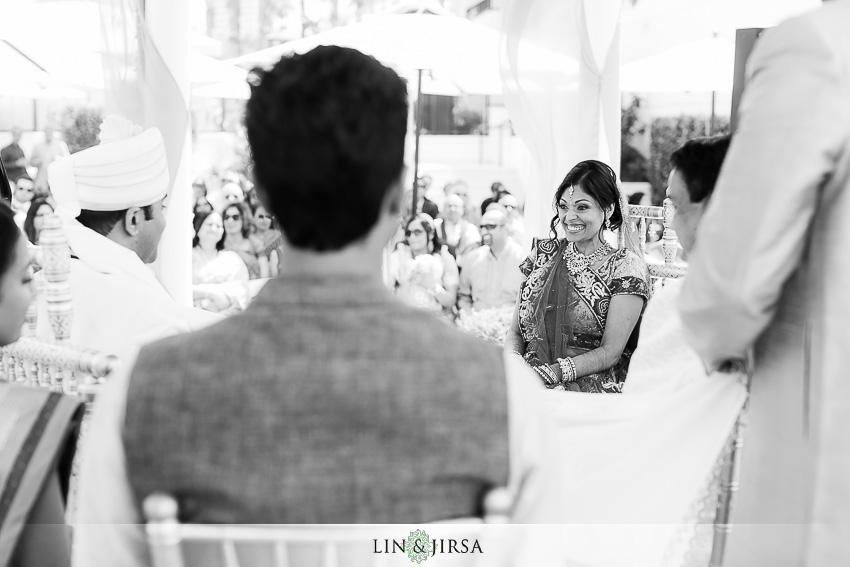 16-newport-beach-marriott-indian-wedding-photographer