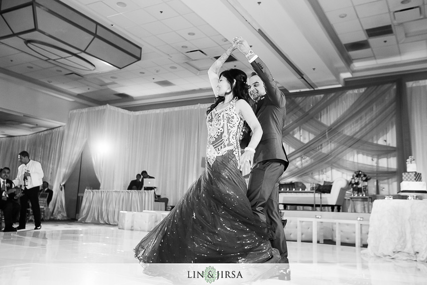 31-newport-beach-marriott-indian-wedding-photographer