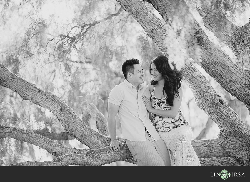 06-fun-orange-county-engagement-photos