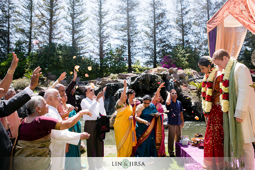 18-gorgeous-four-seasons-westlake-village-indian-ceremony-photos