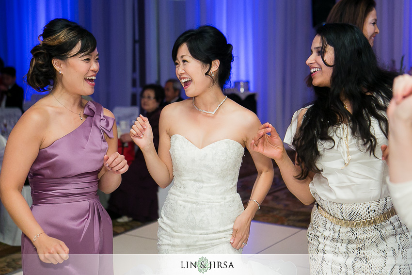 31-hyatt-huntington-beach-wedding-photographer