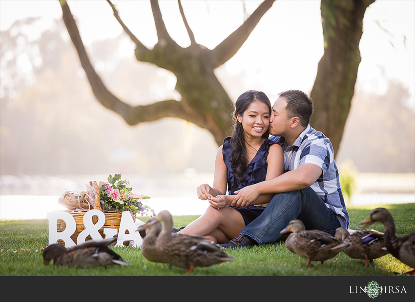 09-fun-romantic-crystal-cove-engagement-photographer