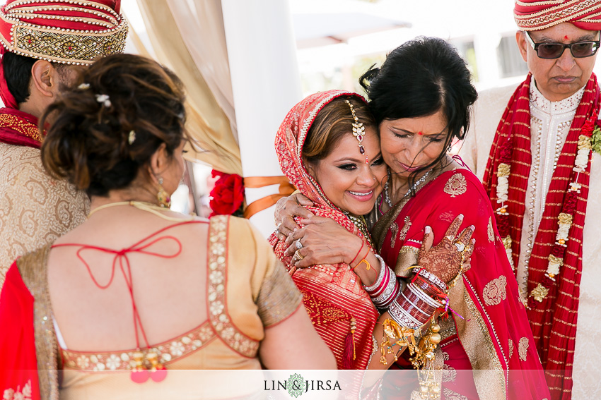 29-beautiful-indian-wedding-photos