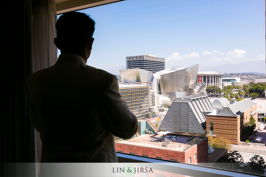 06-walt-disney-concert-hall-indian-wedding-getting-ready-photos