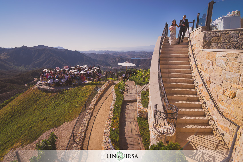 16-beautiful-outdoor-wedding-photos