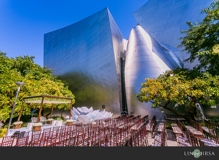 16-walt-disney-concert-hall-indian-wedding-ceremony-detail-photos