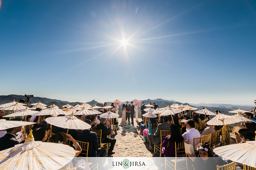 18-beautiful-outdoor-wedding-photos