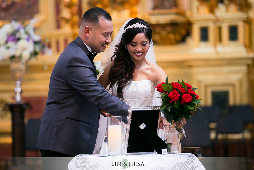 19-mission-basilica-san-juan-capistrano-wedding-ceremony-photographer