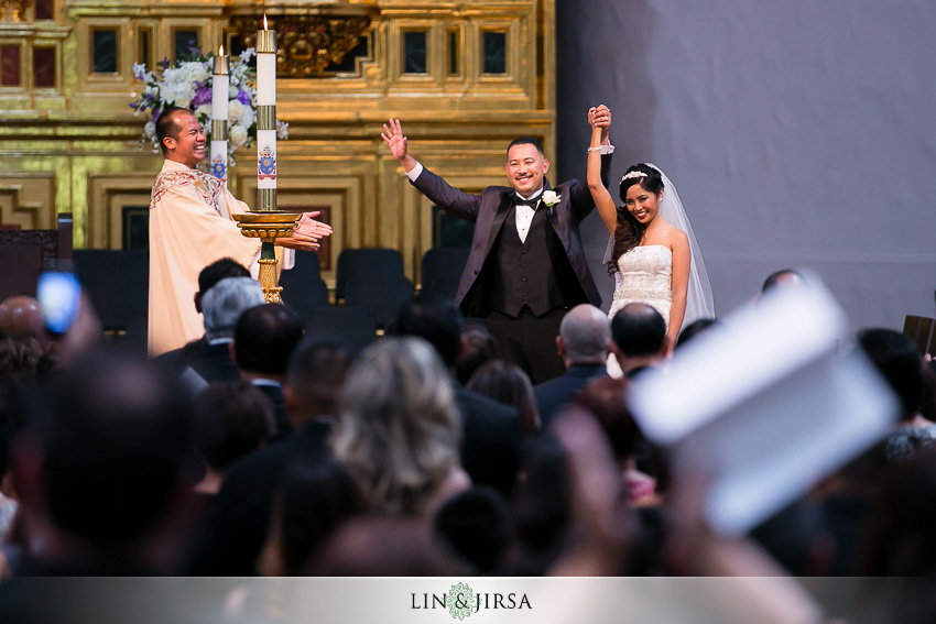 20-mission-basilica-san-juan-capistrano-wedding-ceremony-photographer