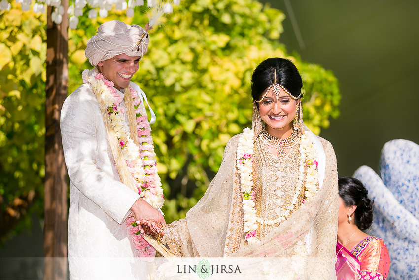 33-walt-disney-concert-hall-indian-wedding-indian-wedding-ceremony-photos