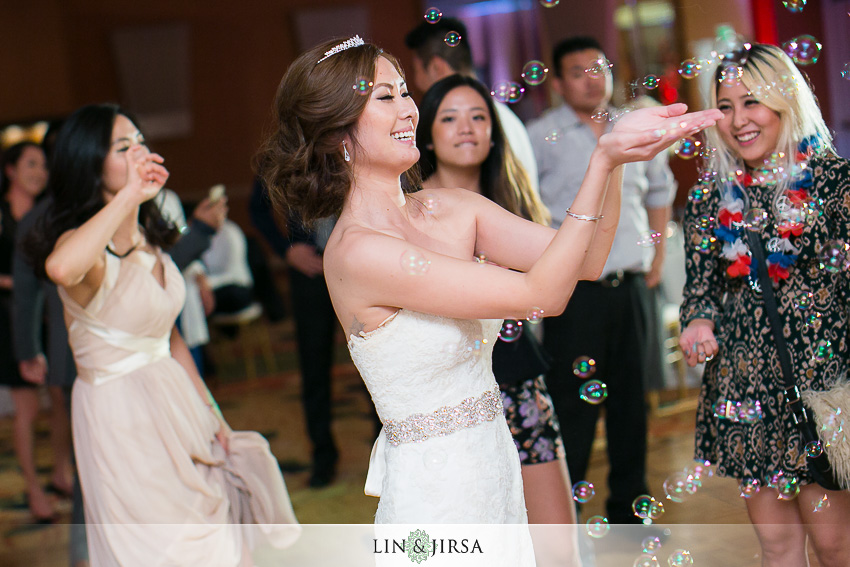 013-newport-beach-marriott-wedding-photographer-wedding-reception-photos