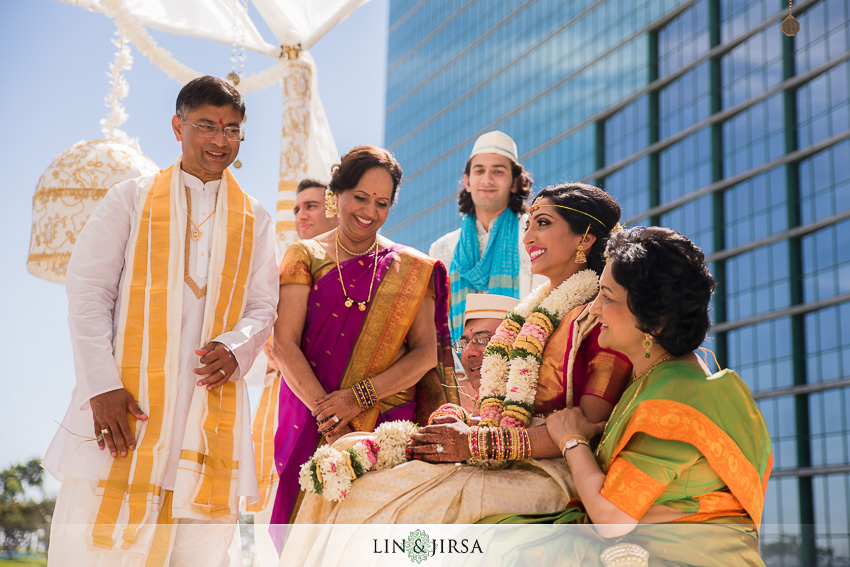 036-hyatt-regency-long-beach-indian-wedding-photographer-wedding-ceremony-photos