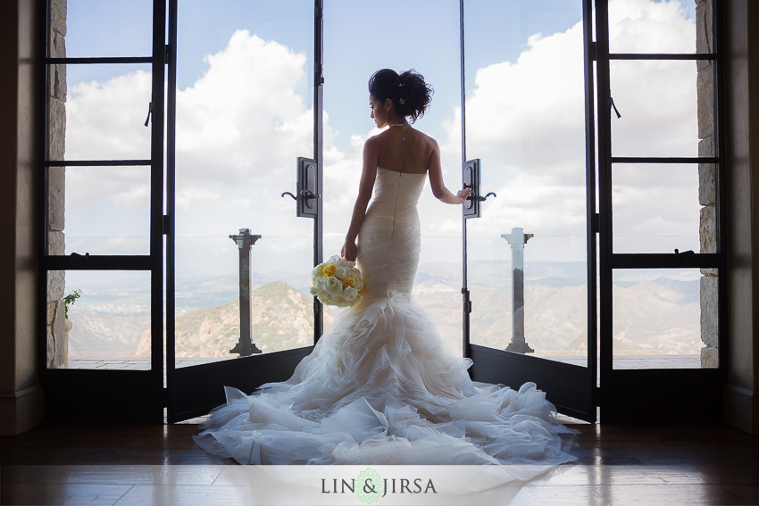 11-malibu-vineyard-estate-wedding-photographer-getting-ready-photos