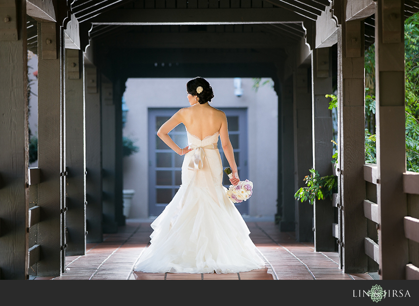 15-private-estate-orange-couty-wedding-photographer-first-look-couple-session-photos