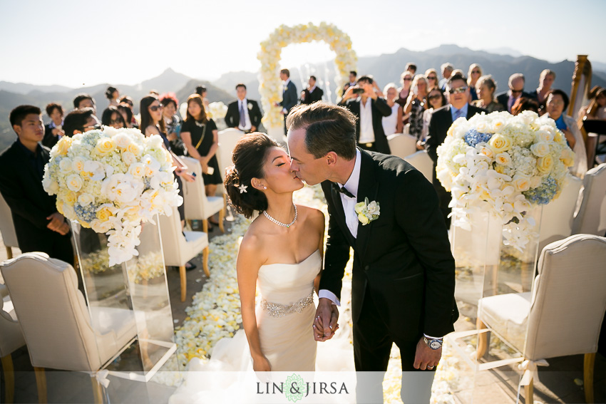 26-malibu-vineyard-estate-wedding-photographer-wedding-ceremony-photos