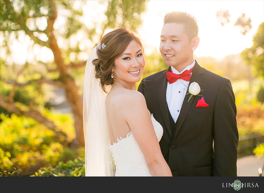 31-newport-beach-marriott-wedding-photographer-wedding-party-couple-session-photos