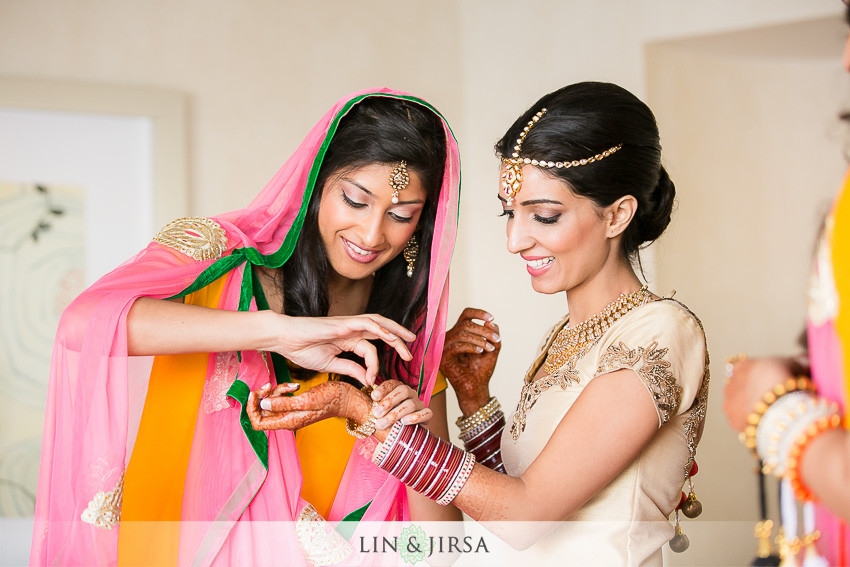 03-loews-coronado-bay-resort-indian-wedding-photographer-getting-ready-photos