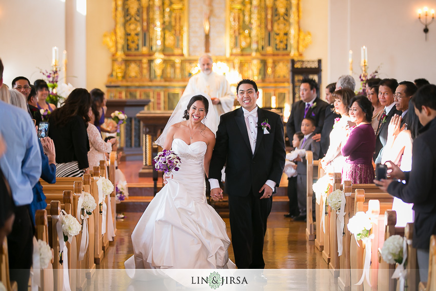 25-st-gabriel-catholic-church-wedding-photographer-wedding-ceremony-photos