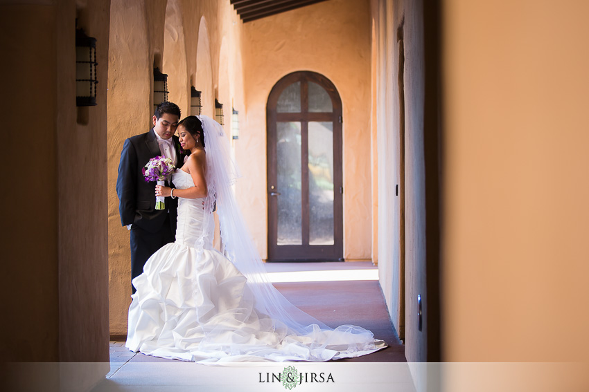 28-st-gabriel-catholic-church-wedding-photographer-couple-session-wedding-party-photos