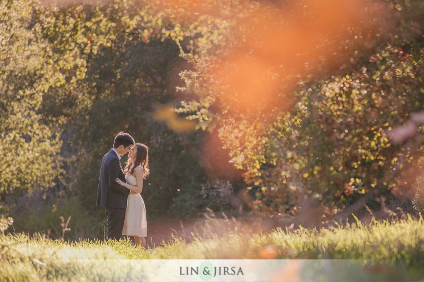 06-orange-county-sunset-beach-engagement-photos