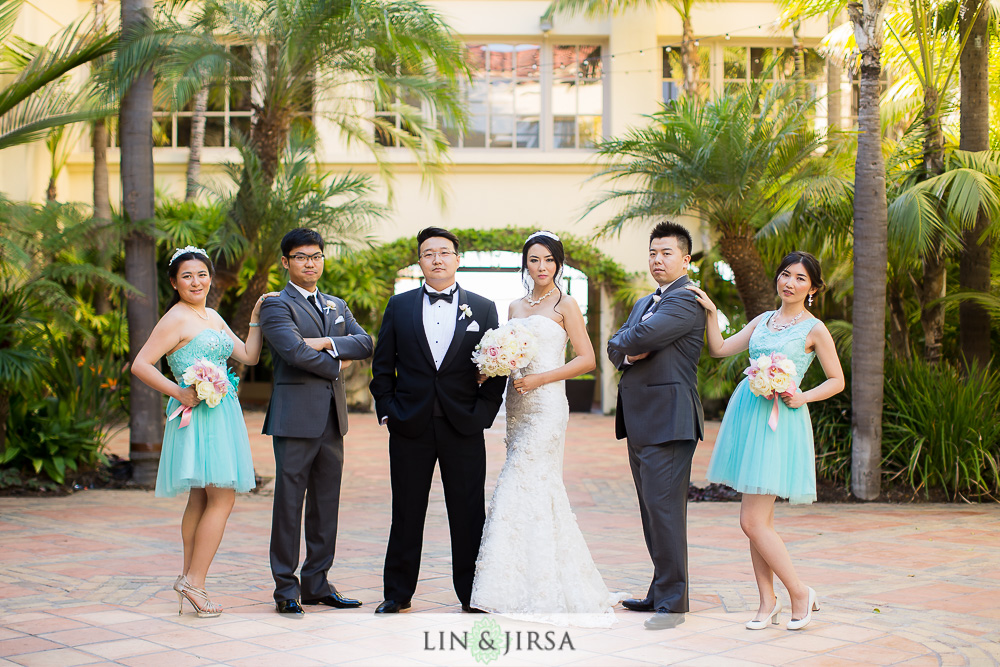 08-the-ritz-carlton-laguna-niguel-wedding-photographer-first-look-wedding-party-photos